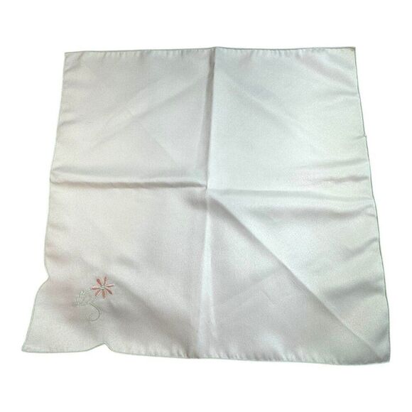 Vintage Set Of 8 White Embroidered Floral Cloth Napkins 17" Elegant Table Decor - Picture 5 of 9